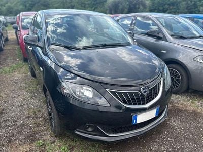 Usata Lancia Ypsilon S 70 CV (51 kW) 2024 Nero Utilitaria