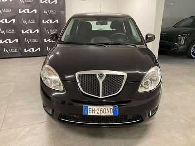 Usata Lancia Ypsilon 69 CV (50 kW) 2011 Nero Utilitaria