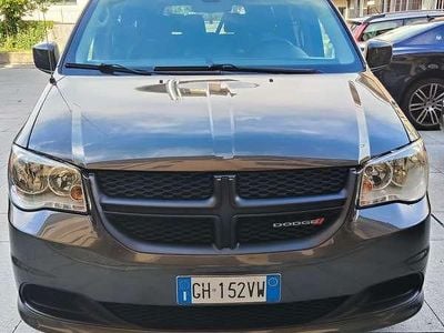 Grigio Usata 2019 Dodge Grand Caravan Monovolume | 18.500 €