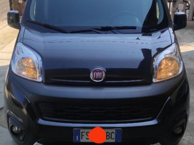 Usata Fiat Qubo Trekking 80 CV (58 kW) 2018 Nero Monovolume