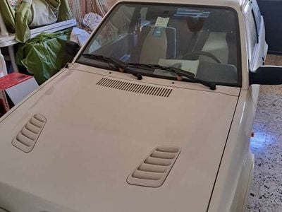 Usata Ford Escort RS 129 CV (94 kW) 1987 Bianco Berlina