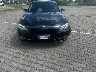 Usata BMW 530 258 CV (189 kW) 2012 Bluazzurro Berlina