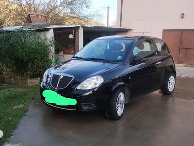 Usata Lancia Ypsilon 77 CV (56 kW) 2009 Nero Utilitaria