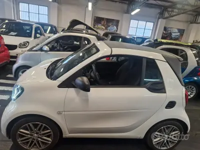 Usata Smart ForTwo Cabrio 90 CV (66 kW) 2018 Bianco Cabrio