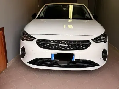 Usata Opel Corsa 75 CV (55 kW) 2021 Bianco Utilitaria