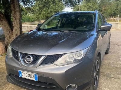 usata Nissan Qashqai modello 360 anno 2015 TRATTABILE