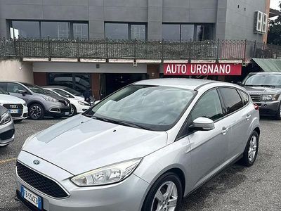 Usata Ford Focus 120 CV (88 kW) 2015 Grigio Berlina