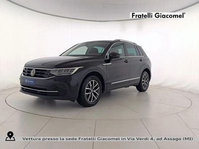 Usata VW Tiguan Life 150 CV (110 kW) 2023 Deep black perlato SUV
