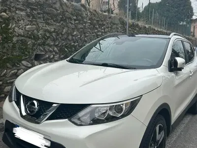 Usata Nissan Qashqai 131 CV (96 kW) 2017 Bianco SUV