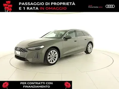 Nuova Audi A5 Advanced 204 CV (150 kW) 2025 Grigio chronos metallizzato Station wagon