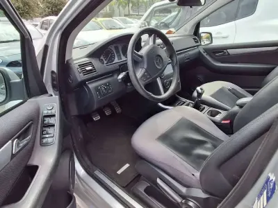 Usata Mercedes B200 140 CV (102 kW) 2010 Grigio Monovolume