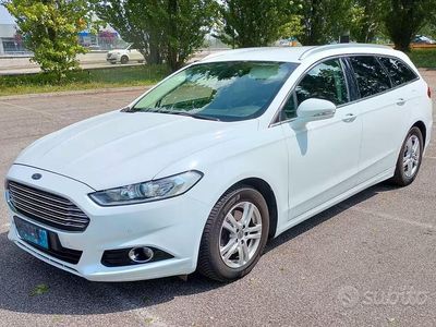 Usata Ford Mondeo Business Edition 150 CV (110 kW) 2015 Bianco Station wagon