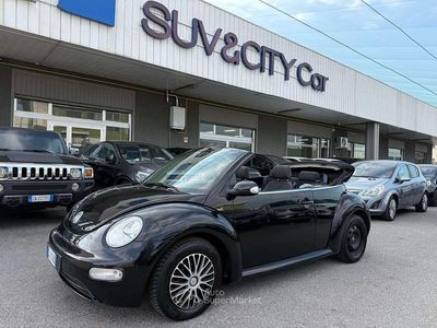 Usata VW New Beetle 75 CV (55 kW) 2004 Nero Utilitaria
