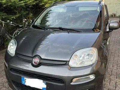 Usata Fiat Panda Lounge 95 CV (69 kW) 2017 Utilitaria