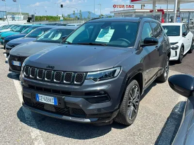 Usata Jeep Compass Summit 131 CV (96 kW) 2025 Grigio SUV