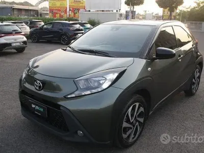 Usata Toyota Aygo X Trend 72 CV (52 kW) 2023 Verde SUV