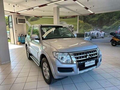 usata Mitsubishi Pajero 3.2 Did 3p auto (gancio traino)