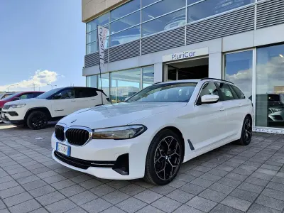 Usata BMW 520 190 CV (139 kW) 2022 Bianco Station wagon