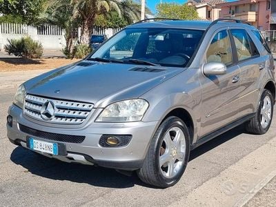 Usata Mercedes ML320 224 CV (164 kW) 2008 Marrone SUV
