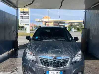 Usata Opel Mokka 140 CV (102 kW) 2015 Bluazzurro SUV