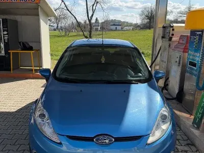 Usata Ford Fiesta Titanium 97 CV (71 kW) 2009 Bluazzurro Berlina