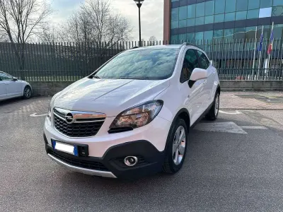 Usata Opel Mokka Cosmo 131 CV (96 kW) 2014 Bianco SUV