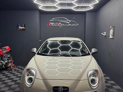 Usata Alfa Romeo MiTo Distinctive 105 CV (77 kW) 2011 Bianco Utilitaria
