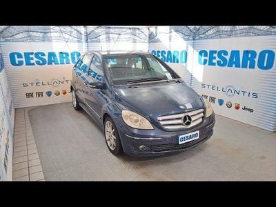 Usata Mercedes B200 140 CV (102 kW) 2007 Blu Monovolume