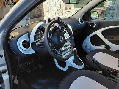 Begagnad Smart ForFour Passion 71 HK (52 kW) 2015 Vit Halvkombi