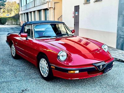 Usata Alfa Romeo Spider Quadrifoglio Verde 125 CV (91 kW) 1987 Rosso Cabrio