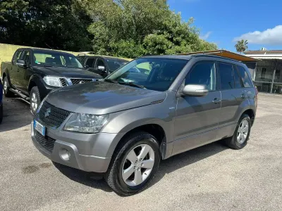 Usata Suzuki Grand Vitara 129 CV (94 kW) 2010 Grigio SUV