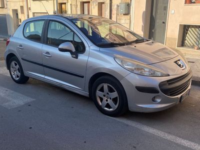 Grigio Usata 2007 Peugeot 207 Berlina | 2000 € (Ottimo prezzo)