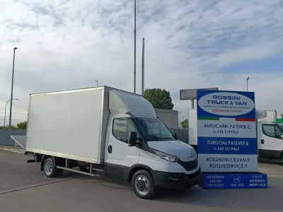 Usata Iveco Daily 160 CV (117 kW) 2023 Bianco Furgone