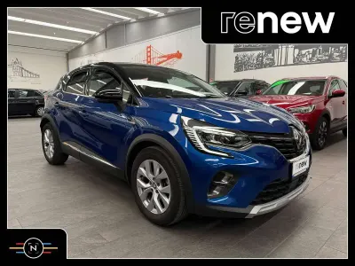 Usata Renault Captur Intens 94 CV (69 kW) 2022 Blu iron/tetto nero SUV