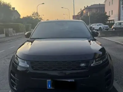 Usata Land Rover Range Rover evoque 150 CV (110 kW) 2021 Nero SUV