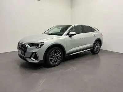 Usata Audi Q3 Sportback S-Line 150 CV (110 kW) 2023 Argento cavo metallizzato SUV