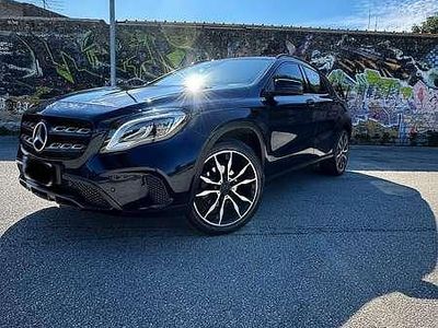 Usata Mercedes GLA200 Premium 136 CV (100 kW) 2018 Blu/azzurro SUV
