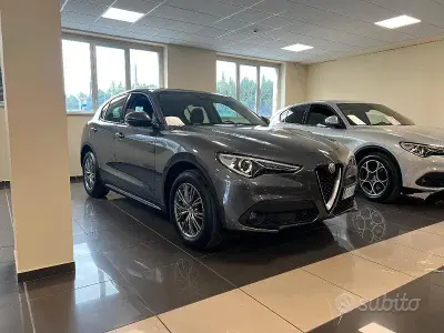 Usata Alfa Romeo Stelvio Business 190 CV (139 kW) 2021 Gray SUV