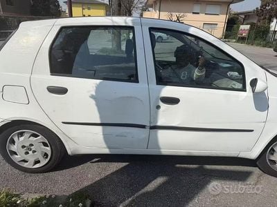 Usata Fiat Punto 2005 Bianco Utilitaria