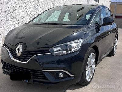Usata Renault Scénic IV 120 CV (88 kW) 2018 Nero Monovolume