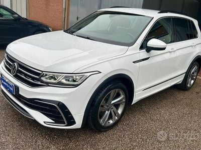 Usata VW Tiguan R-line 150 CV (110 kW) 2021 Bianco SUV