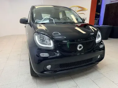 Usata Smart ForFour Passion 71 CV (52 kW) 2018 Nero Utilitaria