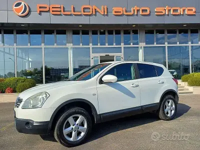 Używany Nissan Qashqai Acenta 106 KM (77 kW) 2009 Biały SUV