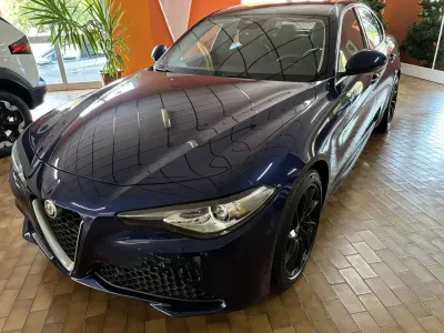 Usata Alfa Romeo Giulia Executive 190 CV (139 kW) 2019 Blu montecarlo Berlina