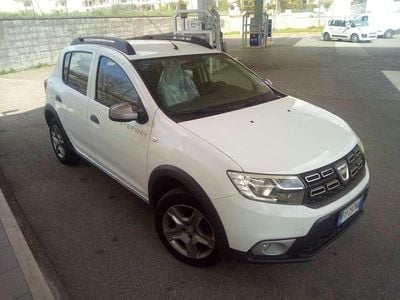Usata Dacia Sandero Stepway 90 CV (66 kW) 2018 Bianco Berlina