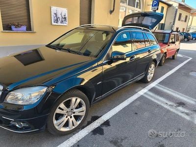 Gebraucht Mercedes C220 170 PS (125 kW) 2010 Schwarz Kombi