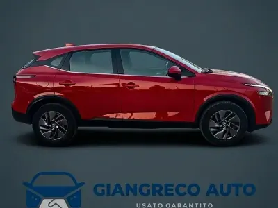 Usata Nissan Qashqai Acenta 140 CV (102 kW) 2022 Rosso SUV