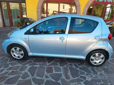 Usata Toyota Aygo 68 CV (50 kW) 2006 Utilitaria