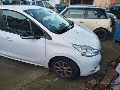 Usata Peugeot 208 2014 Bianco Utilitaria