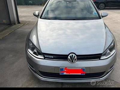 Usata VW Golf VII Highline 110 CV (80 kW) 2017 Berlina